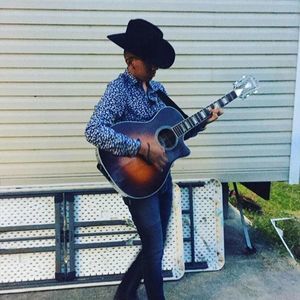 Meet your Posher, Luis